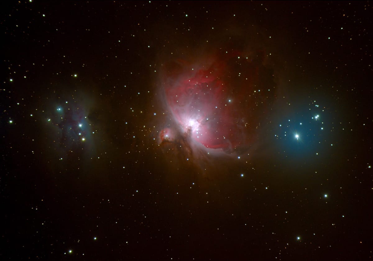 High-resolution astrophotograph of the Orion Nebula (M42) showcasing glowing gas clouds, star clusters, and interstellar dust in the constellation Orion. – foto: Petr Michalík